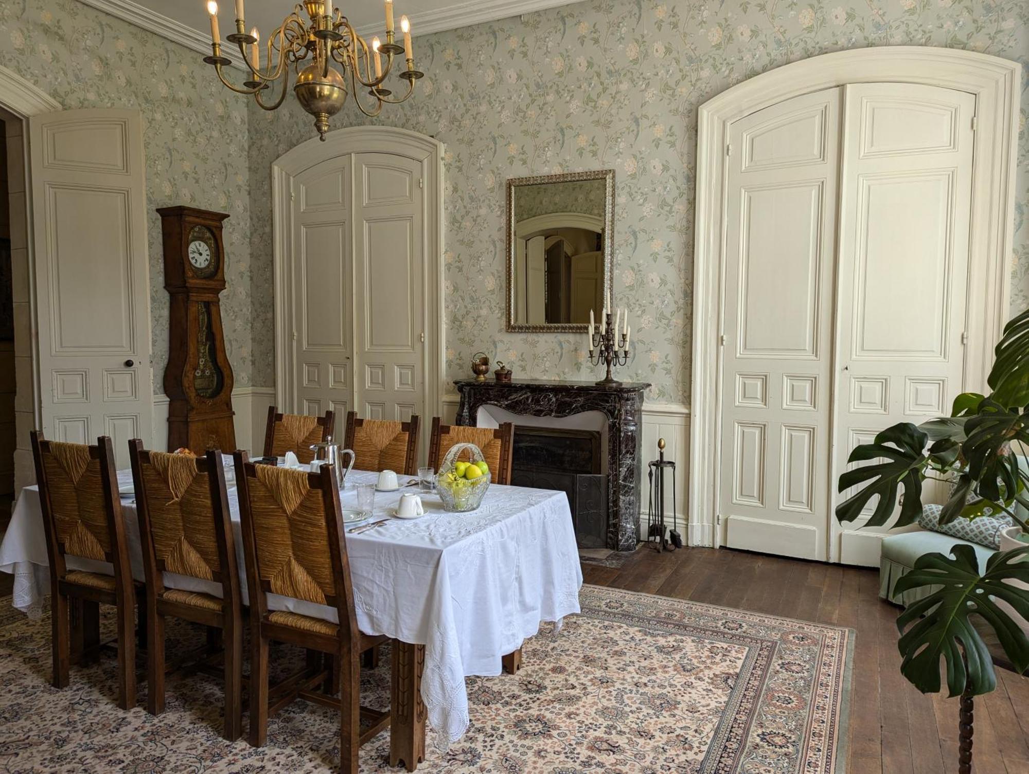 Domaine Du Faure Bed & Breakfast Chadurie ภายนอก รูปภาพ